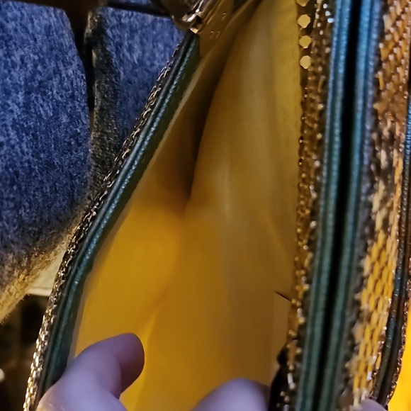 Y&S Original Gold Metallic Evening Bag with Sunglass & Coin Purse! - Picture 10 of 16